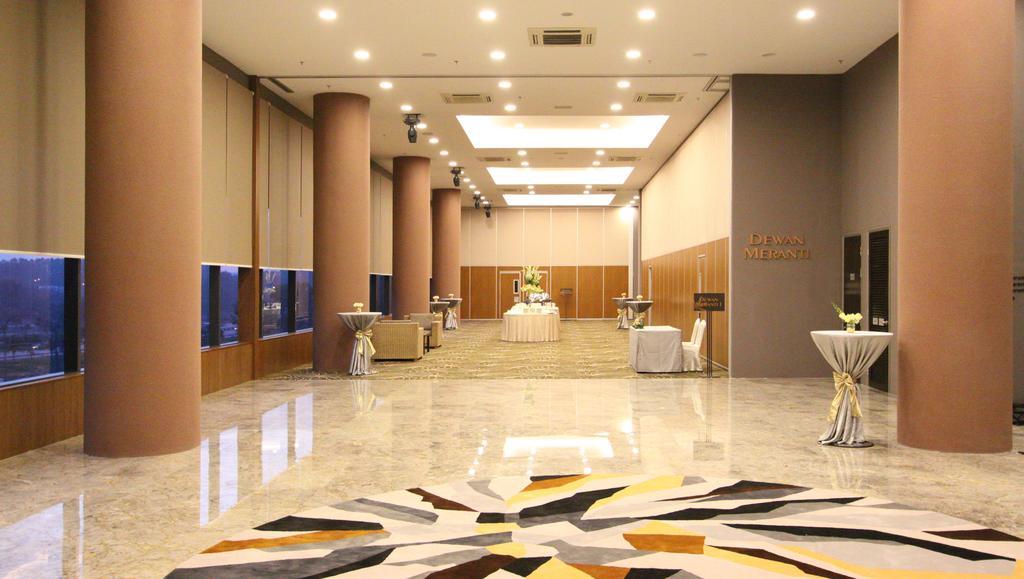 Acappella Suite Hotel, Shah Alam Exterior foto